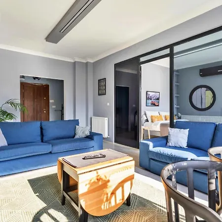 דירה Captivating Flat On Bagdat Street